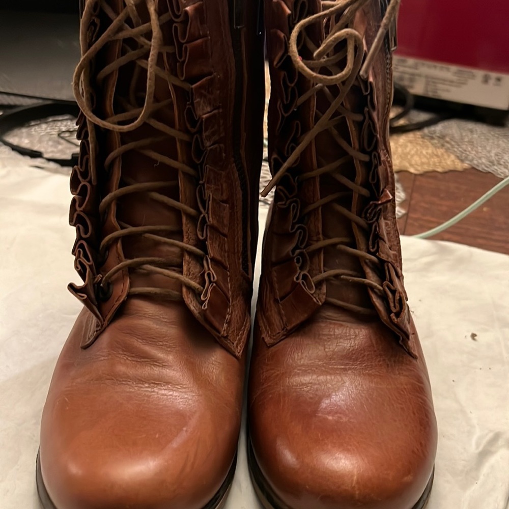 Betsy Johnson lace-up leather ankle boots